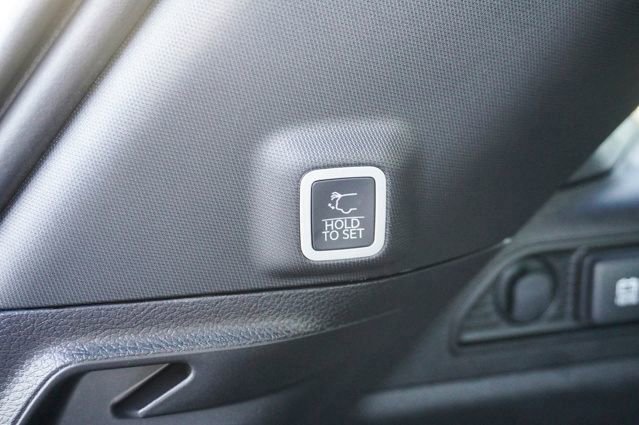 New 2025 Jeep Grand Cherokee Limited w/ Black Appearance Package image 6