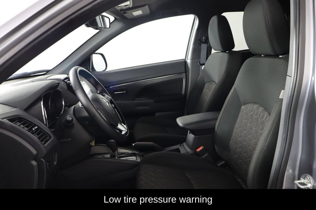 Used 2025 Mitsubishi Outlander Sport AWD image 7