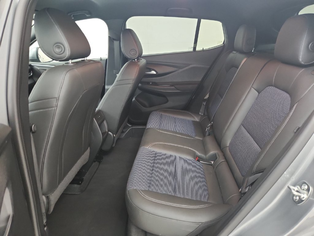 Used 2026 Buick Envista Preferred FWD image 32