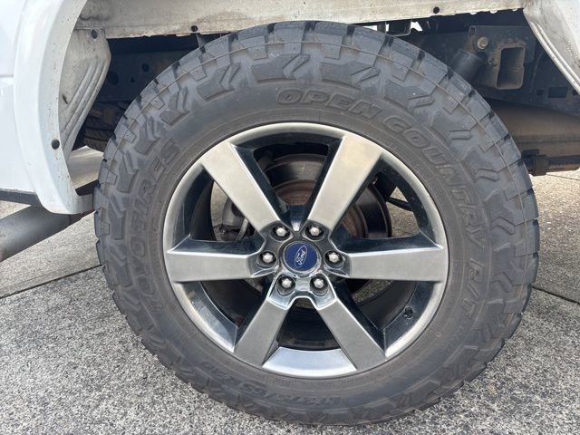 Used 2017 Ford F150 XLT w/ Equipment Group 302A Luxury image 13