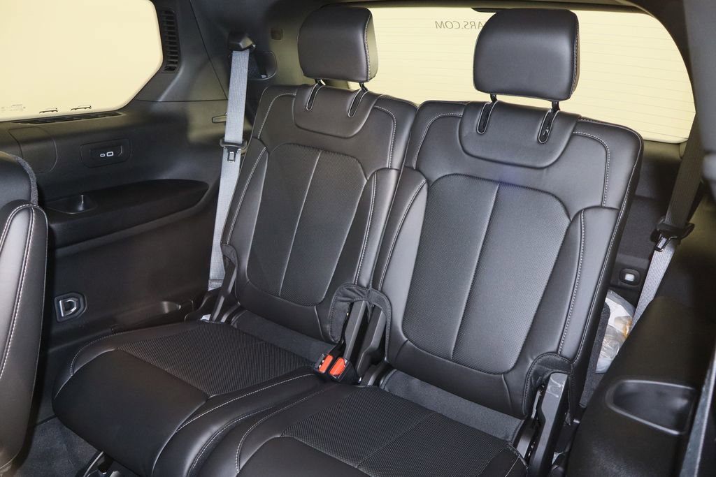 New 2025 Jeep Grand Cherokee L Limited image 18