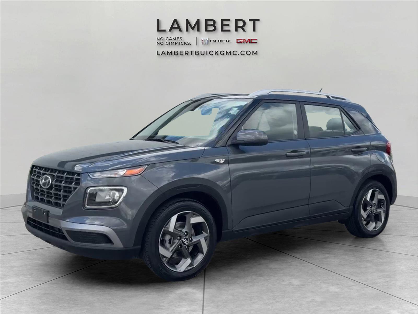 Used 2025 Hyundai Venue SEL FWD image 1