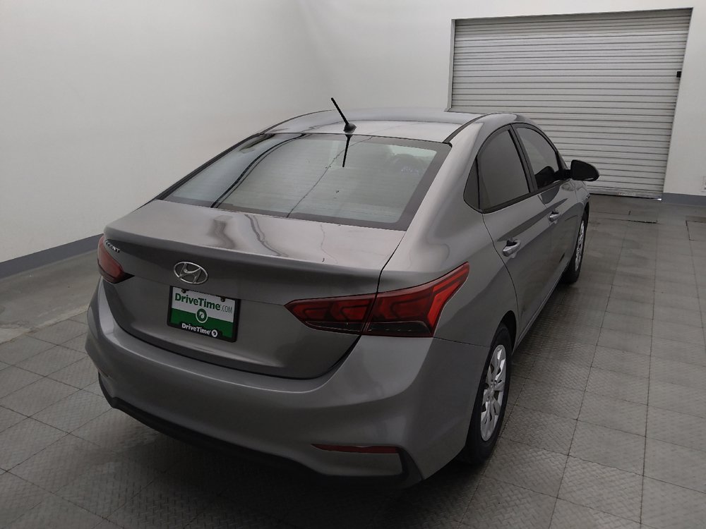 Used 2021 Hyundai Accent SE FWD image 7