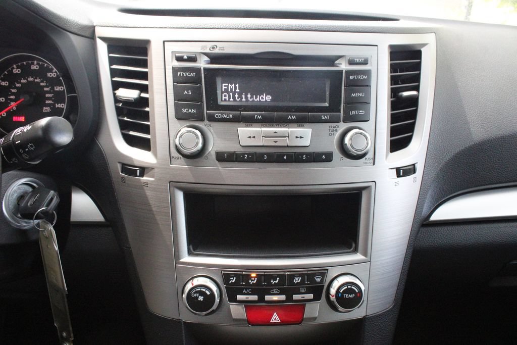 Used 2013 Subaru Outback 2.5i AWD/4WD image 5
