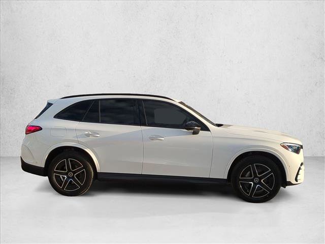 Certified 2025 Mercedes-Benz GLC 300 4MATIC image 4