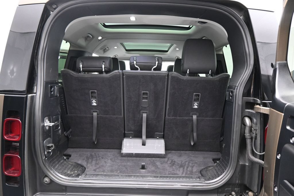 Used 2024 Land Rover Defender 130 S AWD/4WD image 27