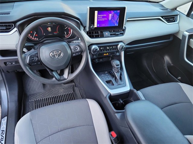 Used 2025 Toyota RAV4 XLE image 17