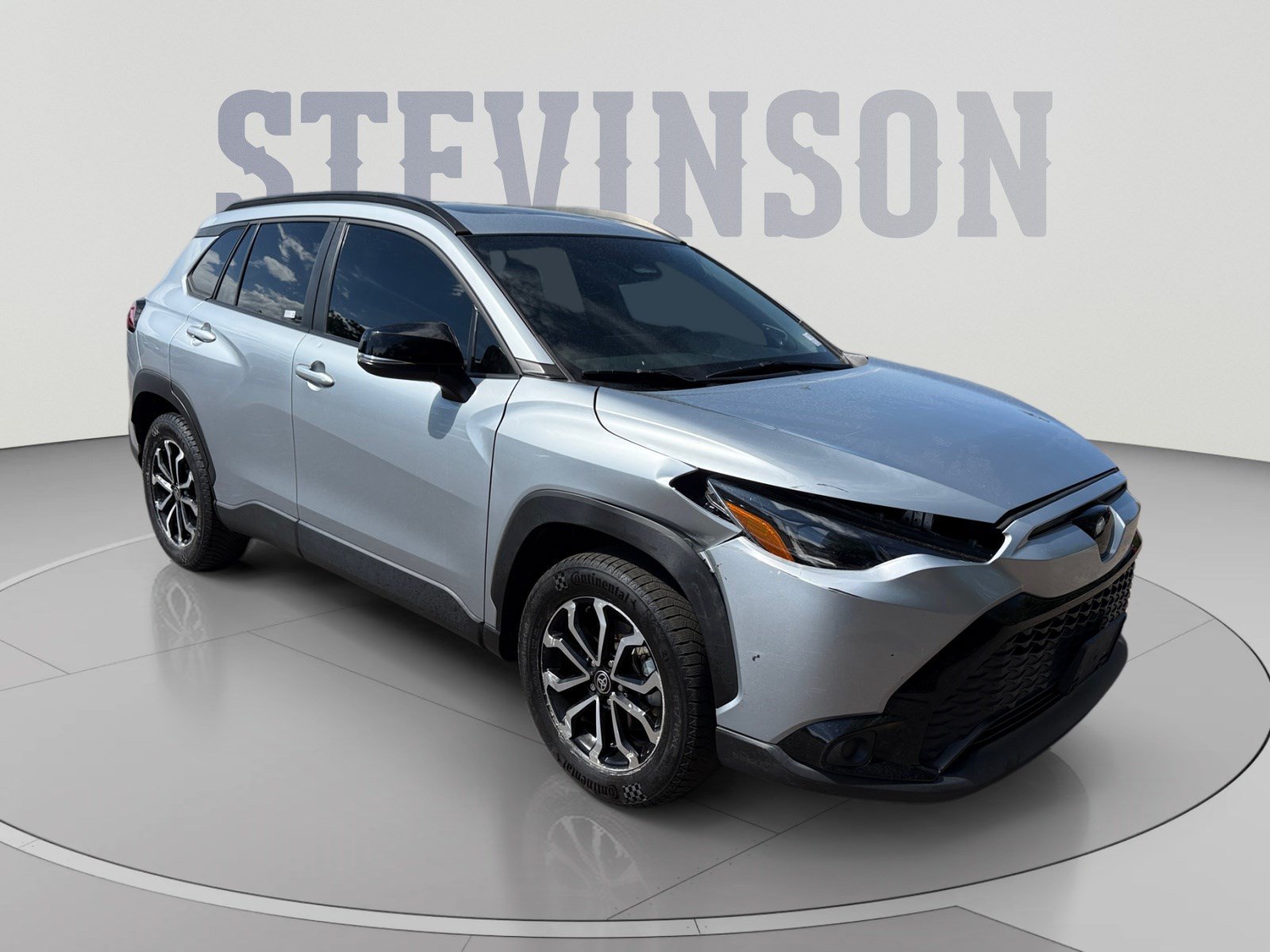 Used 2025 Toyota Corolla Cross AWD Hybrid w/ Moonroof Package image 7