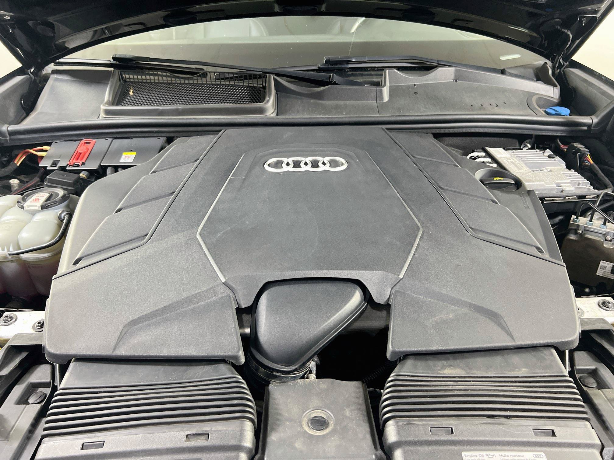 Used 2021 Audi Q8 Premium Plus w/ Premium Plus Package AWD/4WD image 31