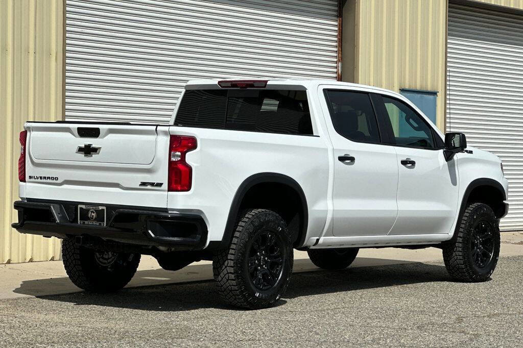 New 2026 Chevrolet Silverado 1500 ZR2 image 6
