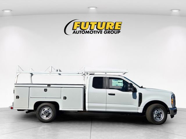 New 2026 Ford F350 XL w/ XL Chrome Package image 2