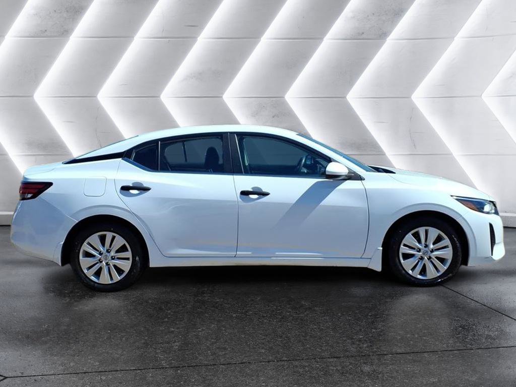 Used 2024 Nissan Sentra S image 6