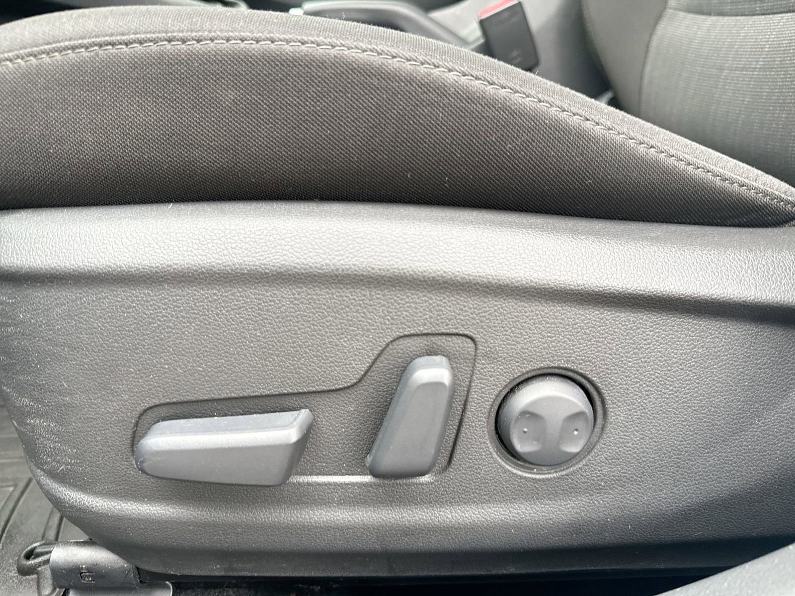 Used 2023 Hyundai Kona SEL image 13