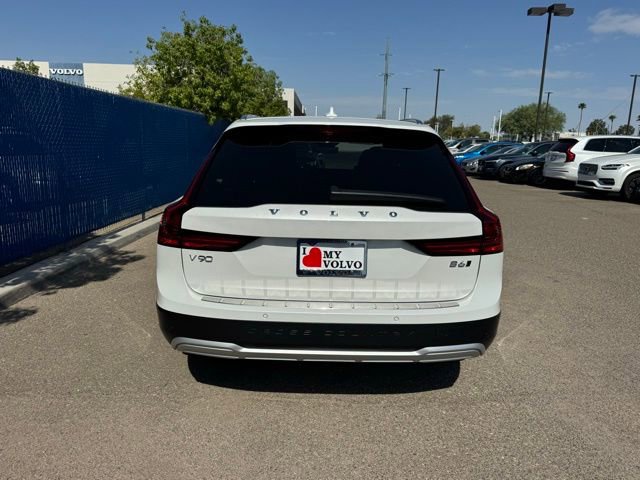 New 2026 Volvo V90 B6 Cross Country Ultra w/ Climate Package image 5