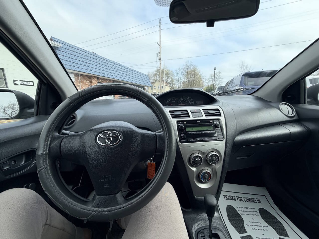 Used 2009 Toyota Yaris Sedan w/ Convenience Pkg FWD image 47