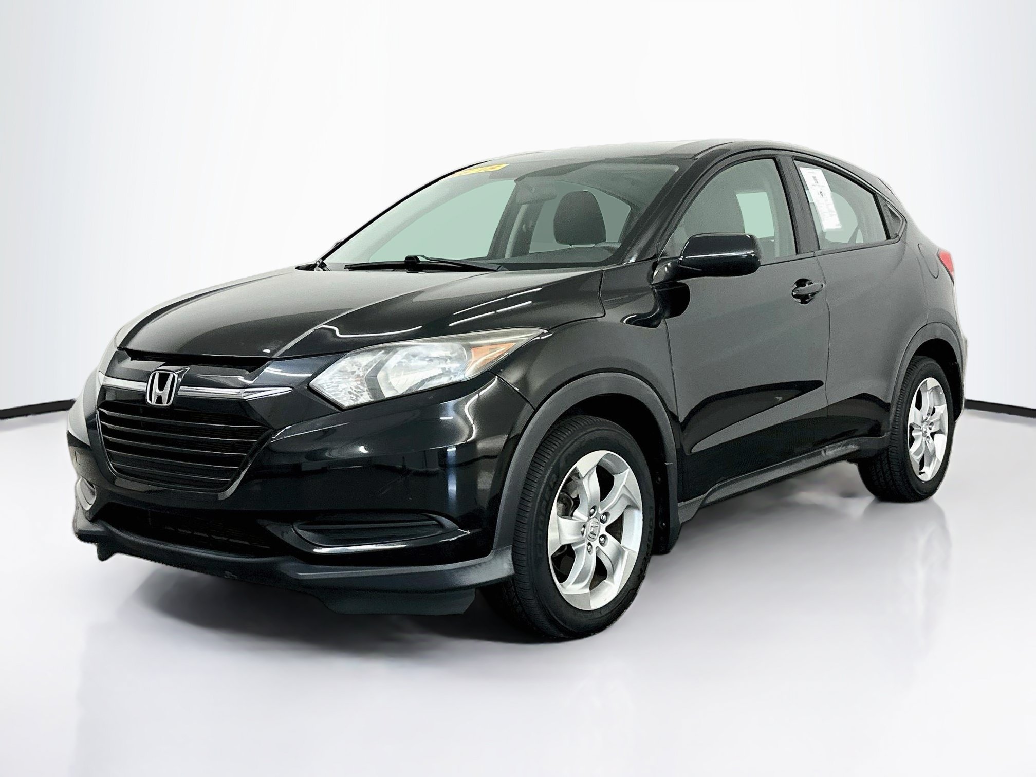 Used 2016 Honda HR-V LX image 3