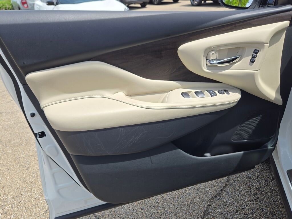 Used 2020 Nissan Murano Platinum AWD/4WD image 24