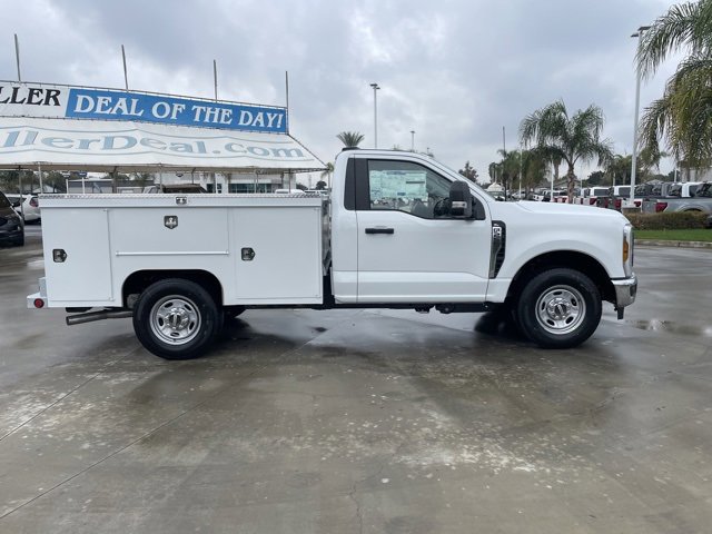 New 2026 Ford F250 XL w/ XL Chrome Package image 6