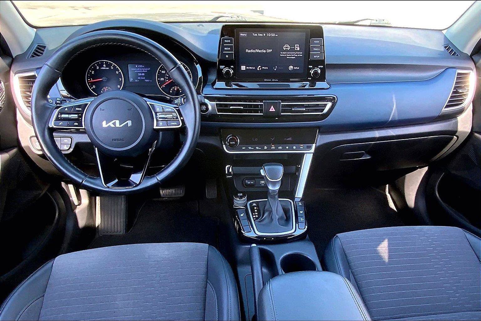 Used 2023 Kia Seltos S AWD/4WD image 13