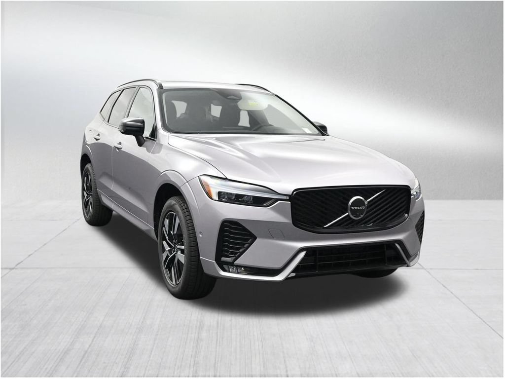 New 2026 Volvo XC60 B5 Plus AWD/4WD image 7