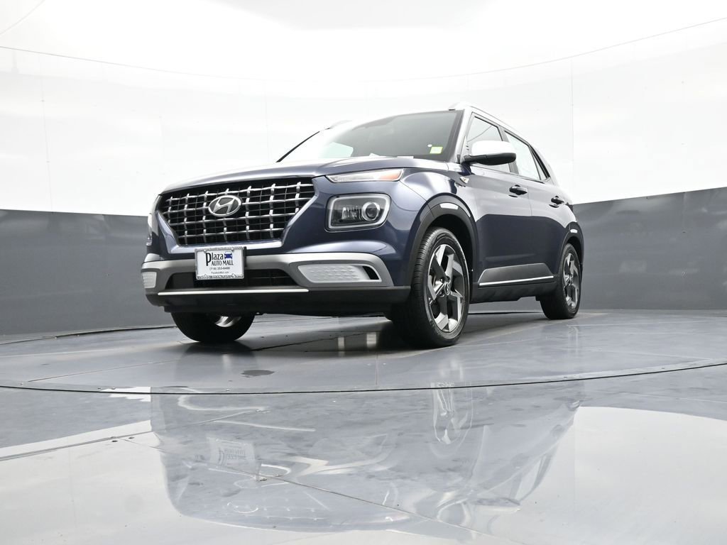 Certified 2023 Hyundai Venue Limited FWD image 25