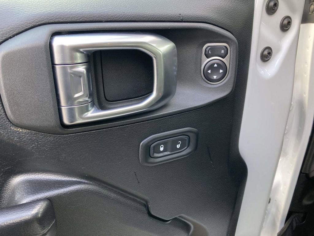 Used 2021 Jeep Wrangler Unlimited Sport image 15