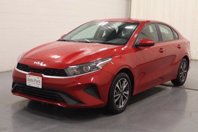 Used 2024 Kia Forte LXS image 6