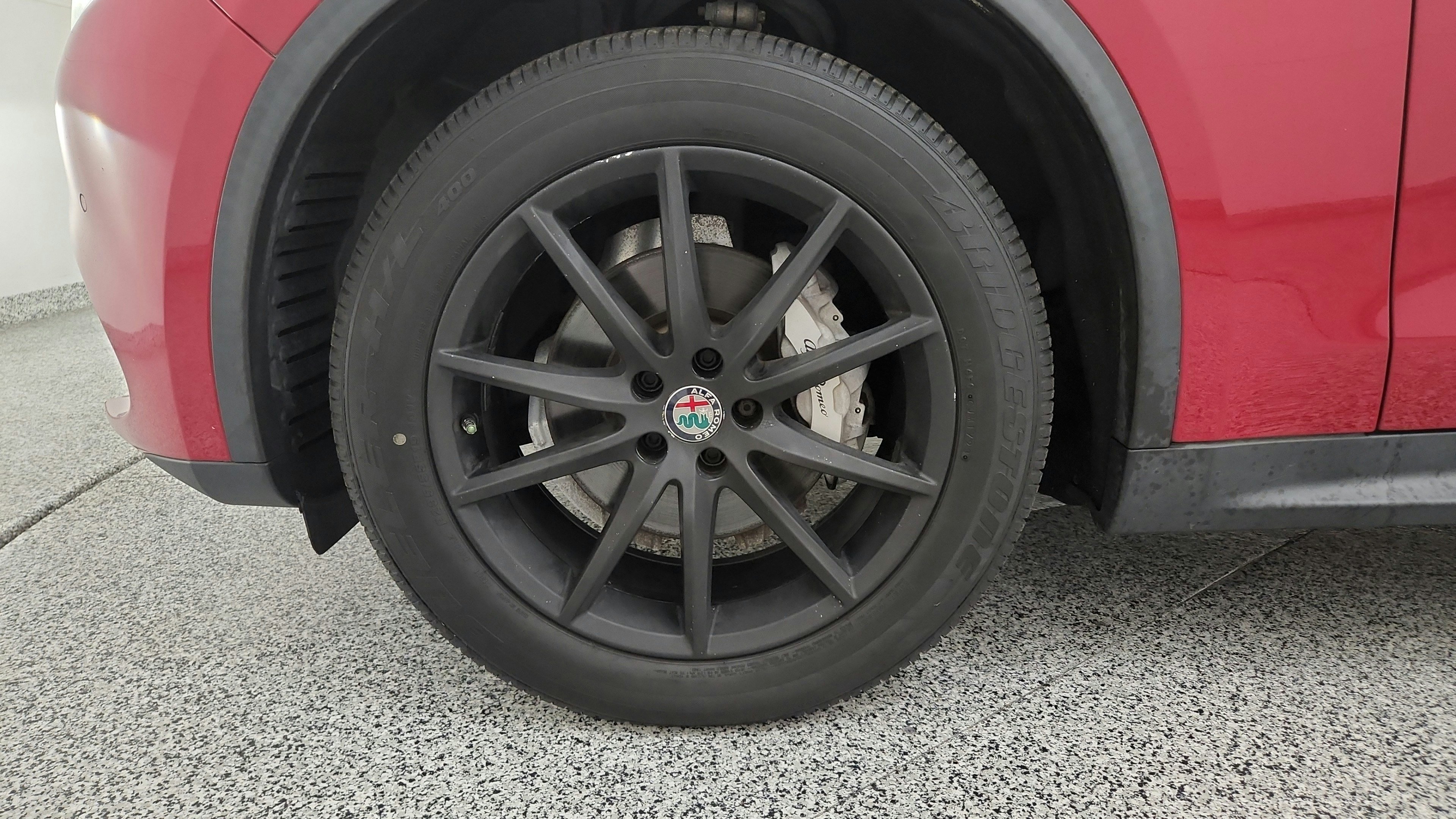 Used 2018 Alfa Romeo Stelvio AWD image 37