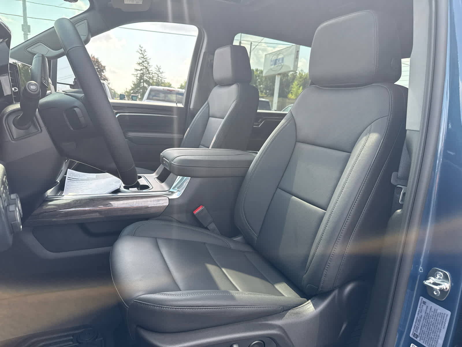 New 2026 Chevrolet Silverado 3500 LTZ w/ LTZ Premium Package AWD/4WD image 12