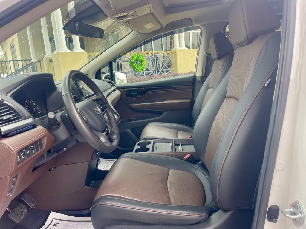 Used 2025 Honda Odyssey Elite image 11