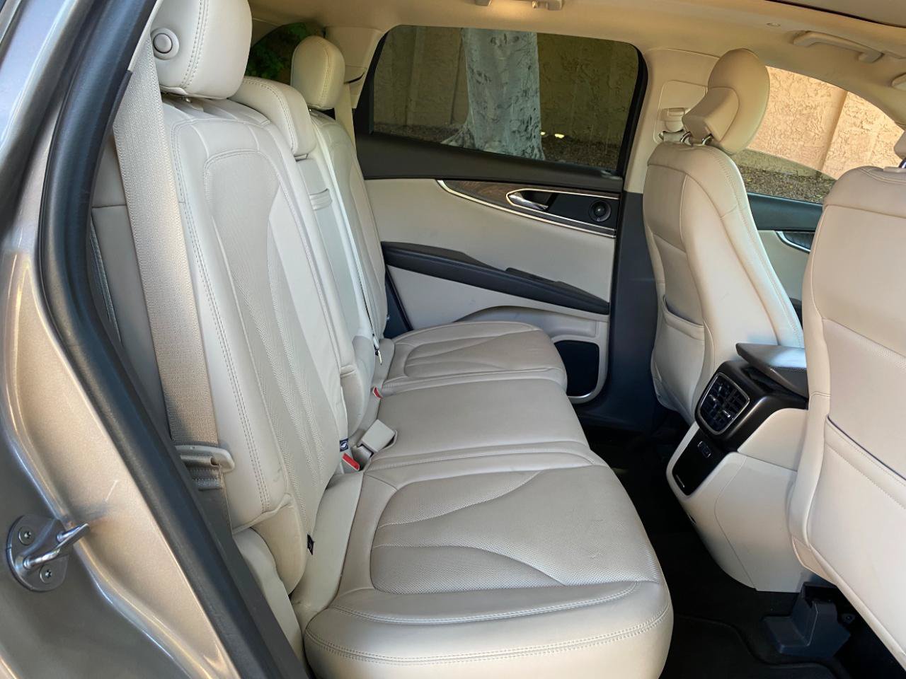 Used 2019 Lincoln Nautilus Reserve FWD image 43