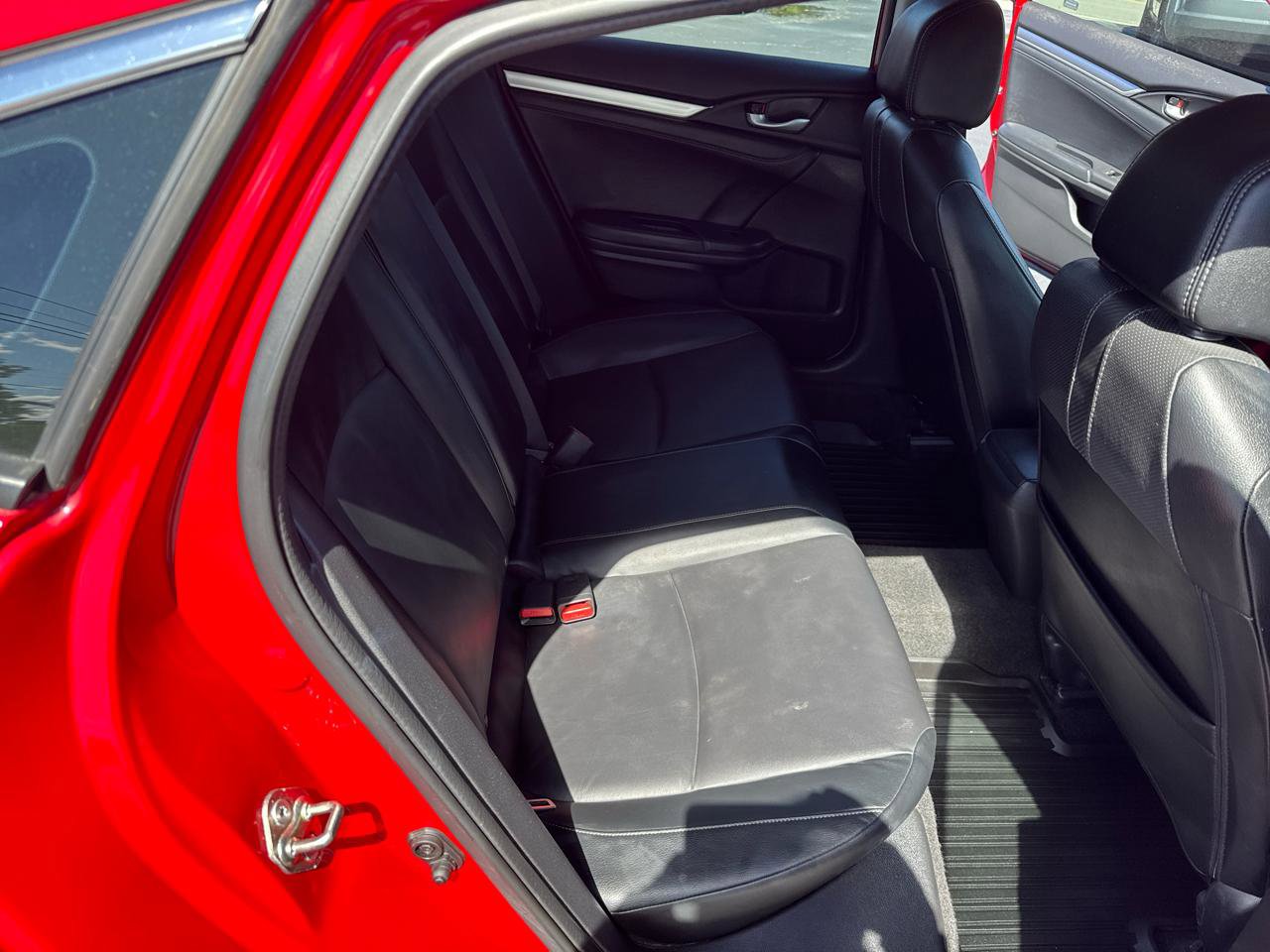 Used 2017 Honda Civic EX-L image 9