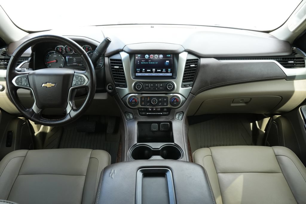 Used 2019 Chevrolet Tahoe LT w/ Luxury Package AWD/4WD image 5