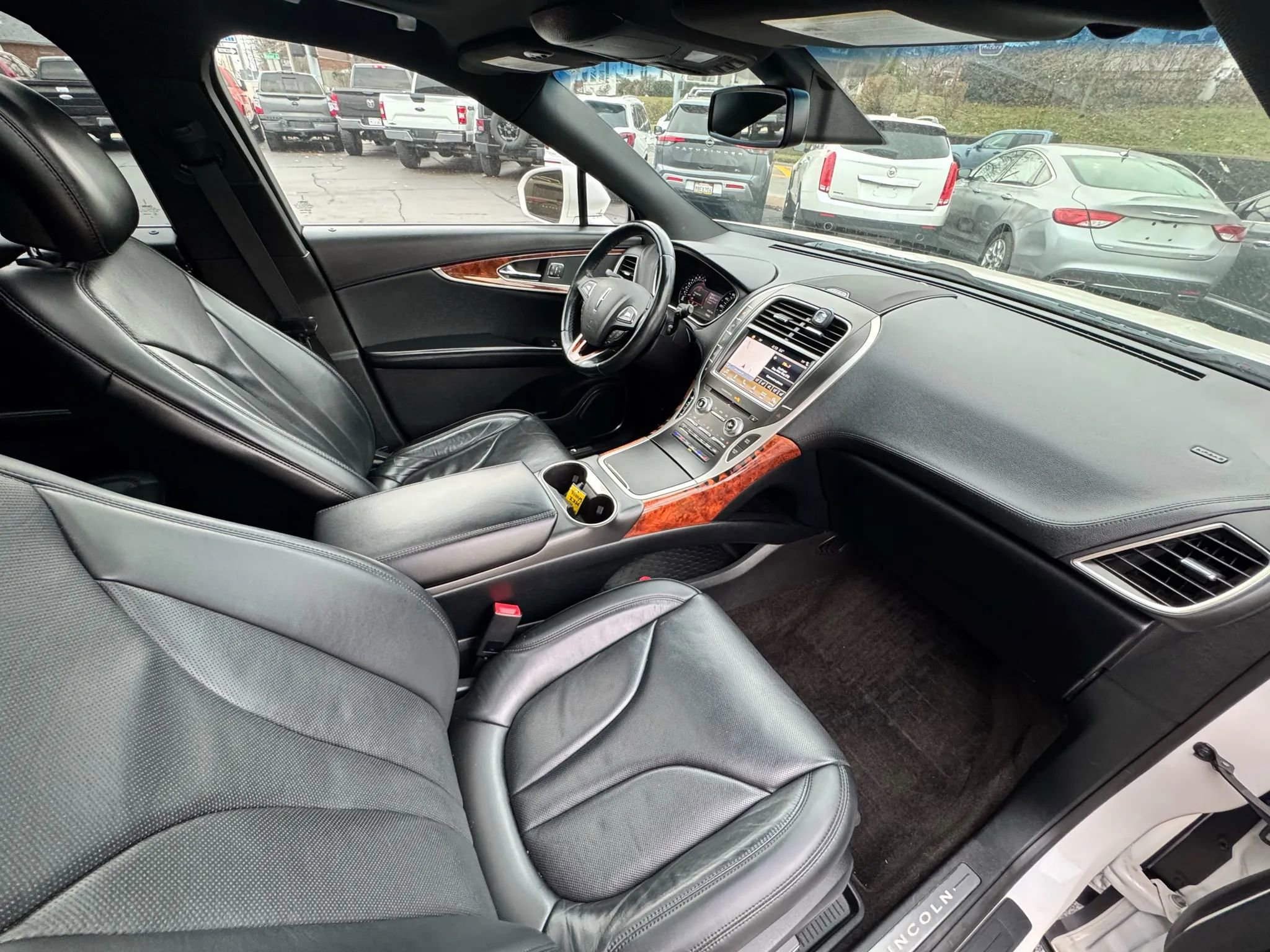 Used 2018 Lincoln MKX Reserve w/ Lincoln MKX Climate Package image 26