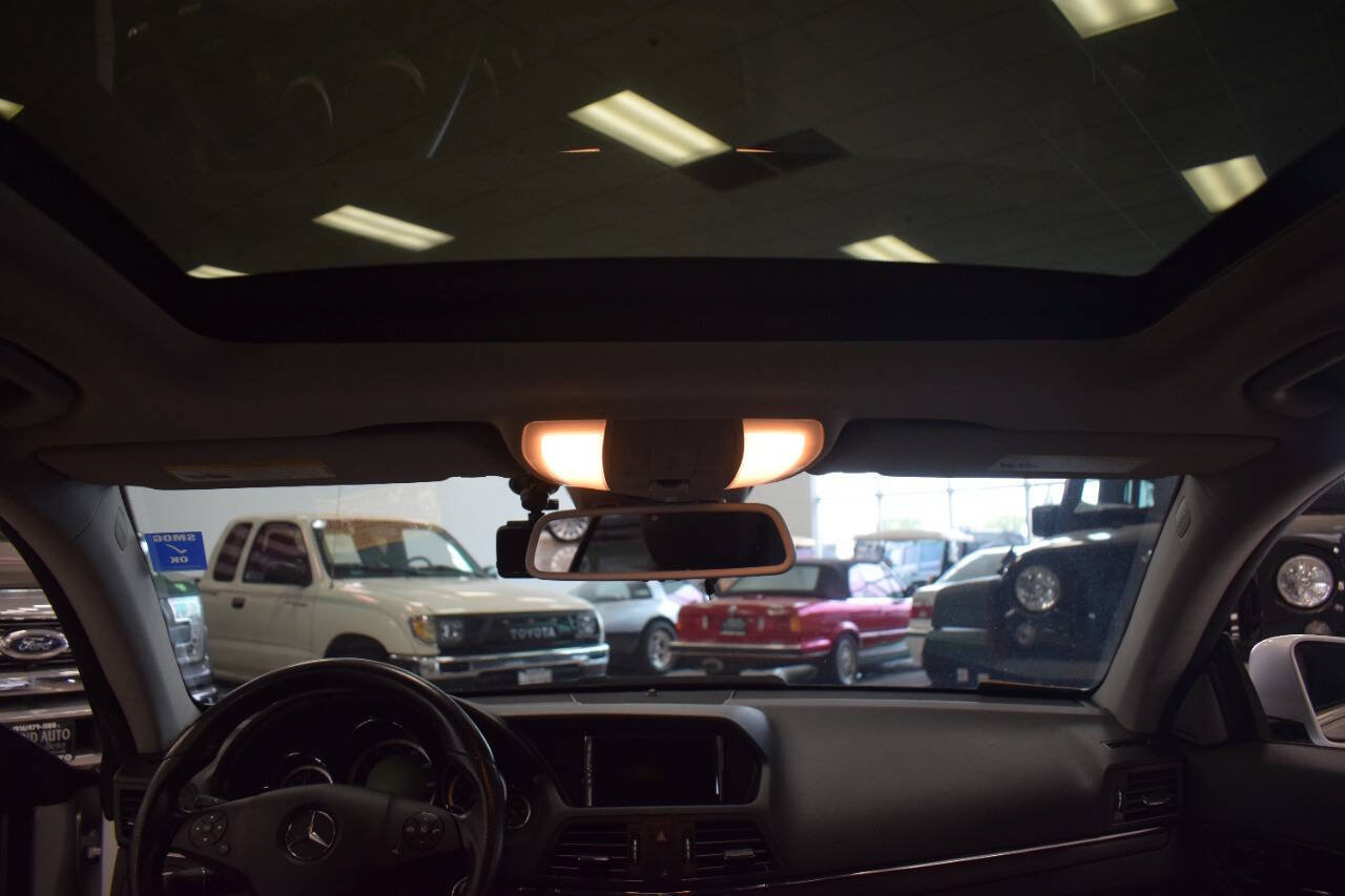 Used 2011 Mercedes-Benz E 550 Coupe image 40