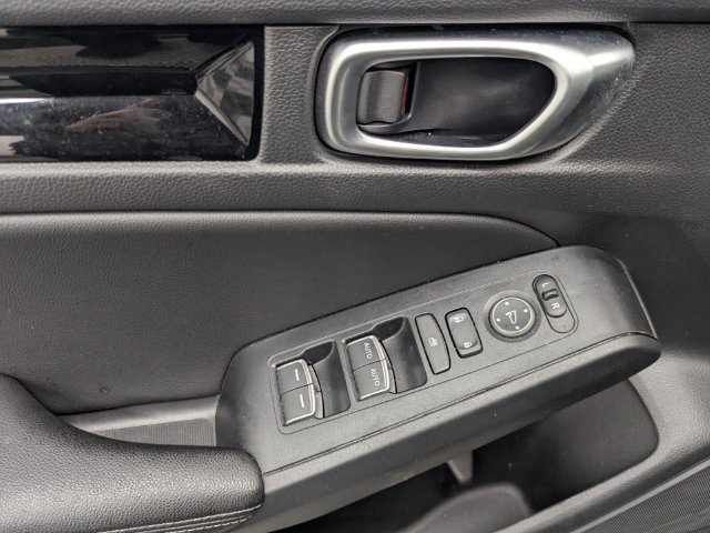 Used 2024 Honda Civic EX-L image 15