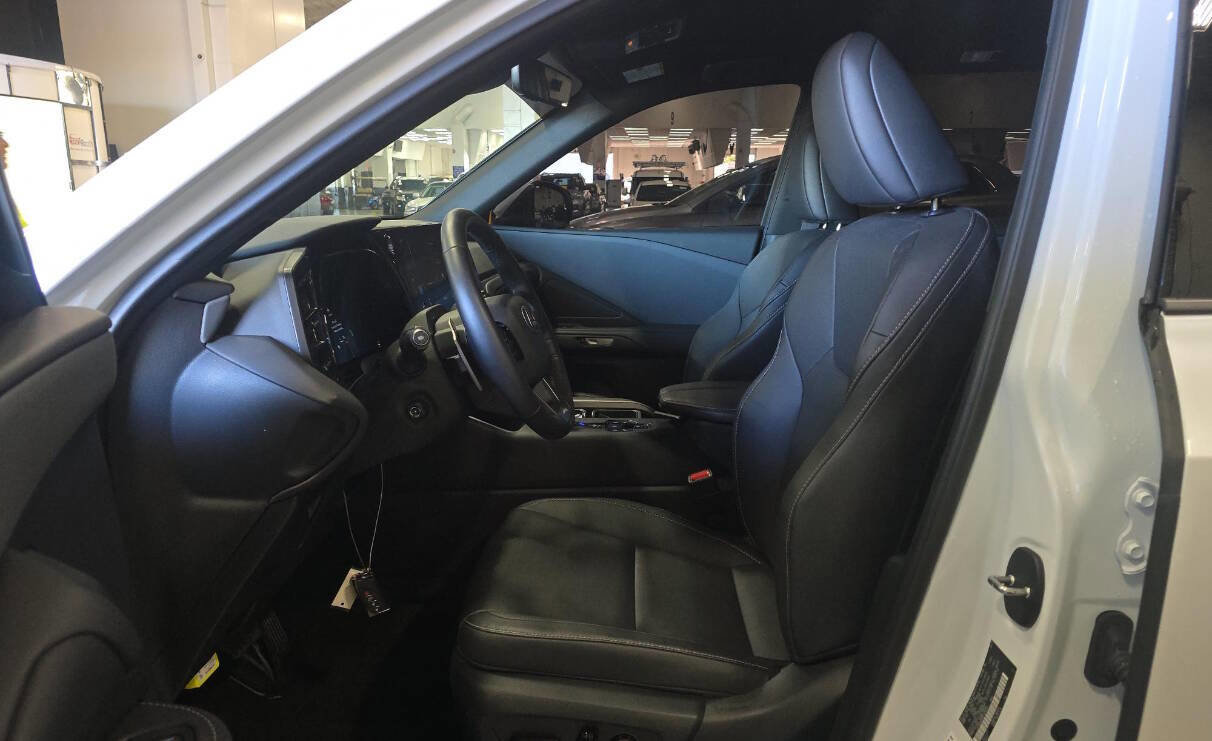 Used 2025 Lexus TX 350 AWD image 8