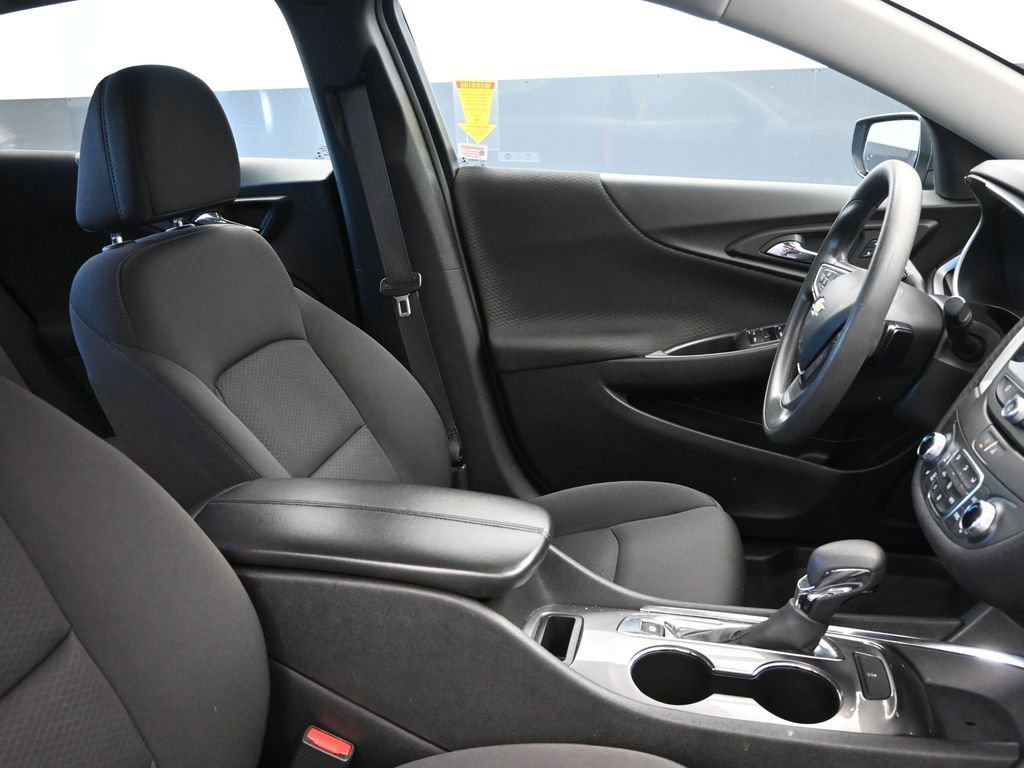 Used 2023 Chevrolet Malibu LT image 12