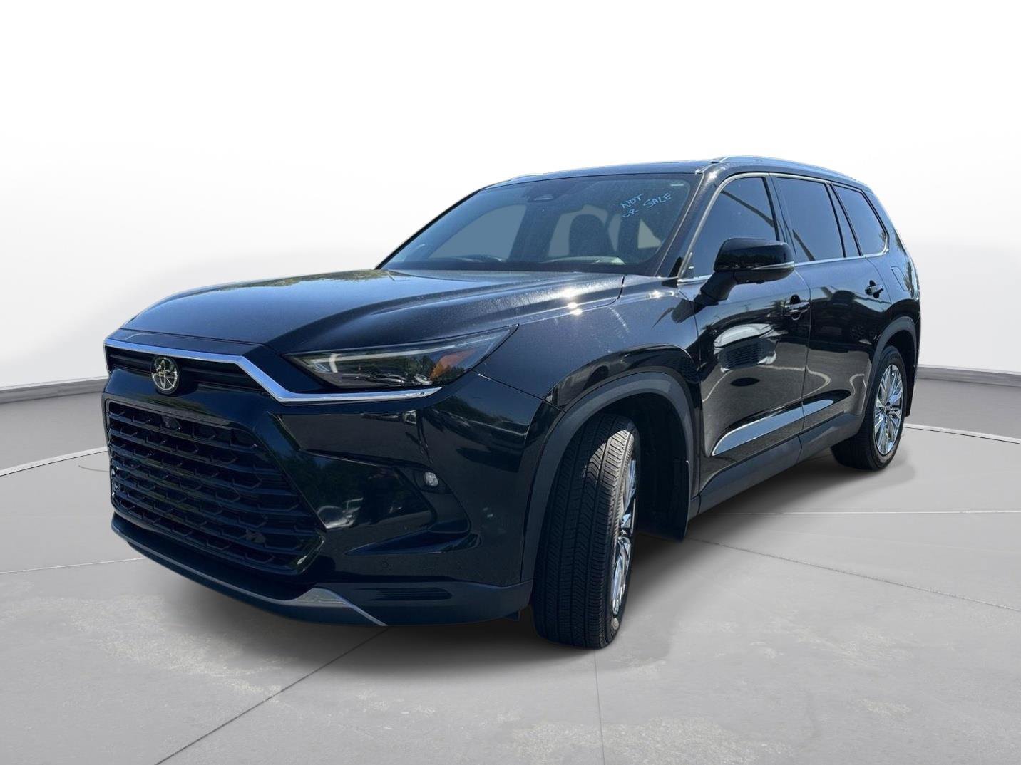 Used 2026 Toyota Grand Highlander AWD image 2
