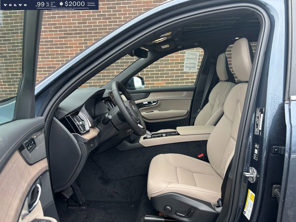 New 2026 Volvo XC90 B6 Plus w/ Protection Package Premier AWD/4WD image 15