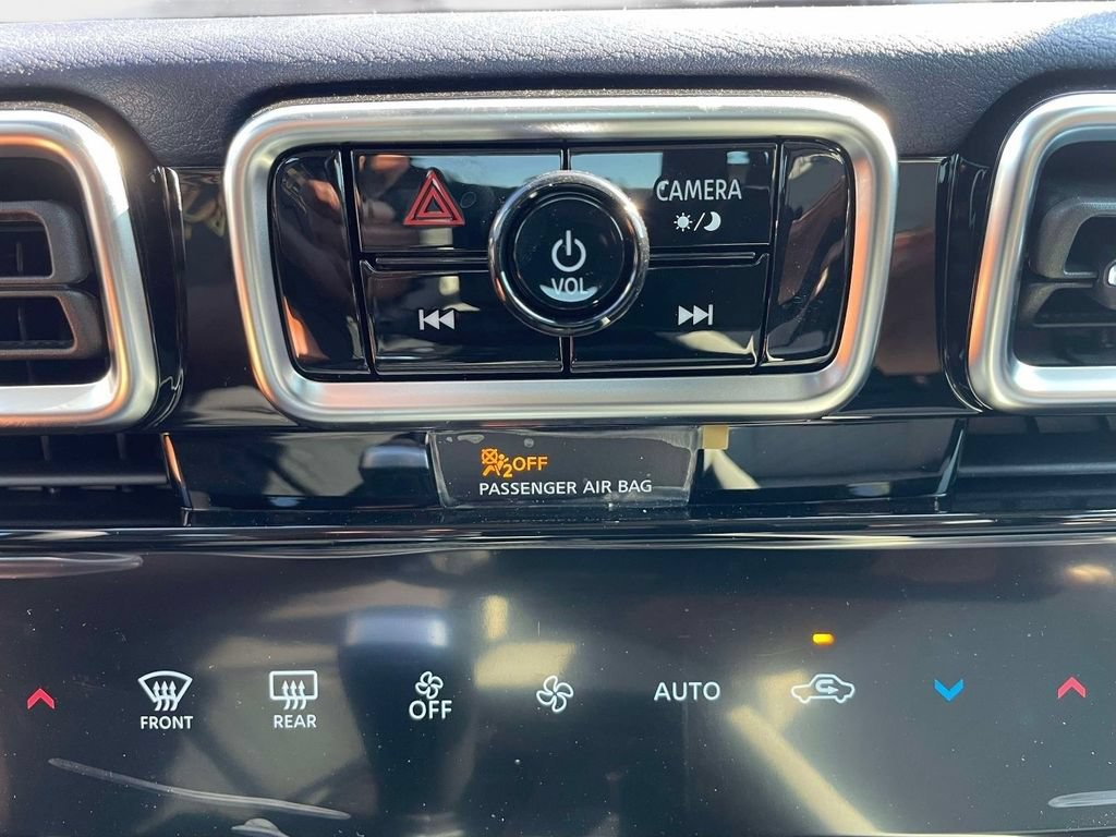 New 2026 Nissan Sentra SL w/ Floor Mat Package FWD image 28