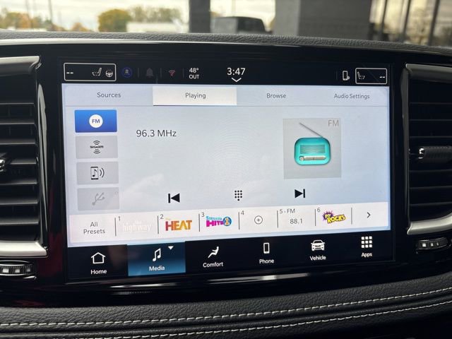 New 2026 Chrysler Pacifica Select image 11