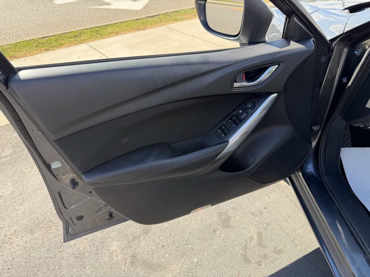Used 2015 MAZDA MAZDA6 Sport FWD image 12