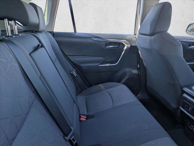 Used 2021 Toyota RAV4 XLE image 19