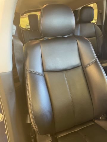 Used 2020 Nissan Pathfinder SL FWD image 16