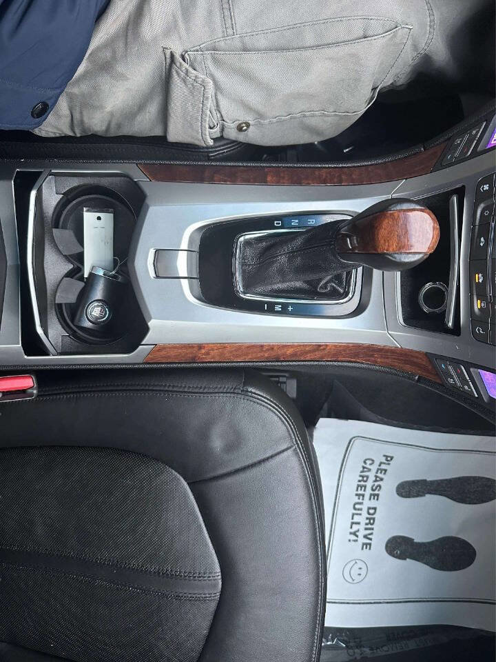 Used 2010 Cadillac CTS Premium image 19