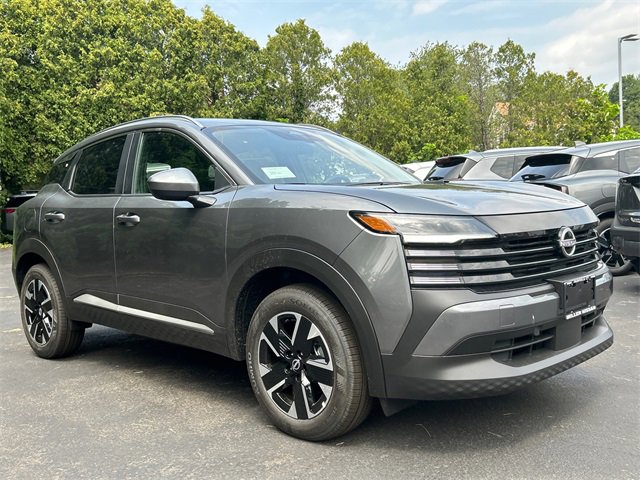 New 2025 Nissan Kicks SV w/ SV Premium Package