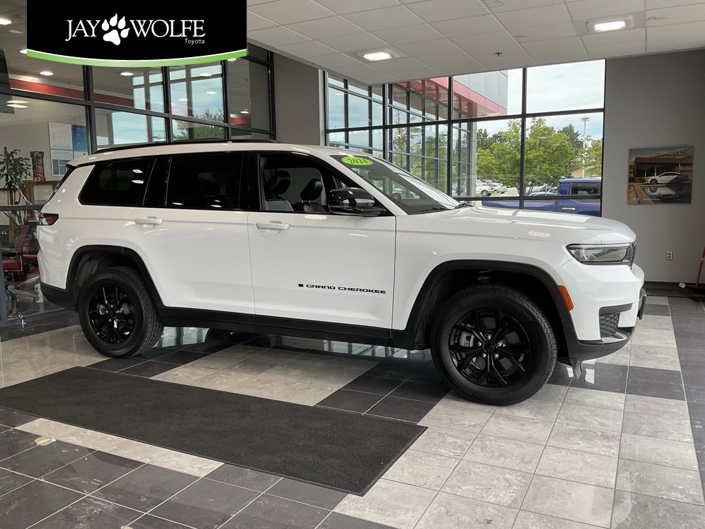 Used 2024 Jeep Grand Cherokee L Laredo