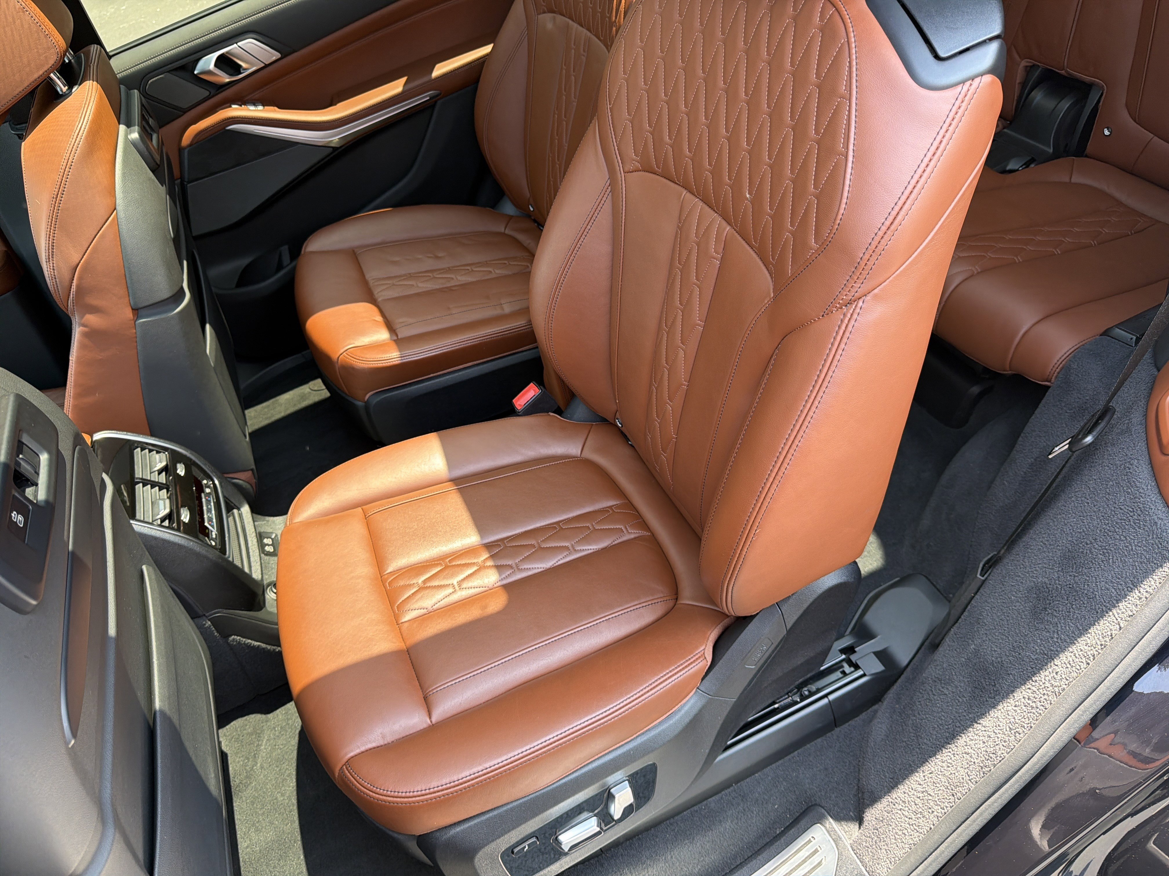 Used 2019 BMW X7 xDrive50i w/ M Sport Package AWD/4WD image 24