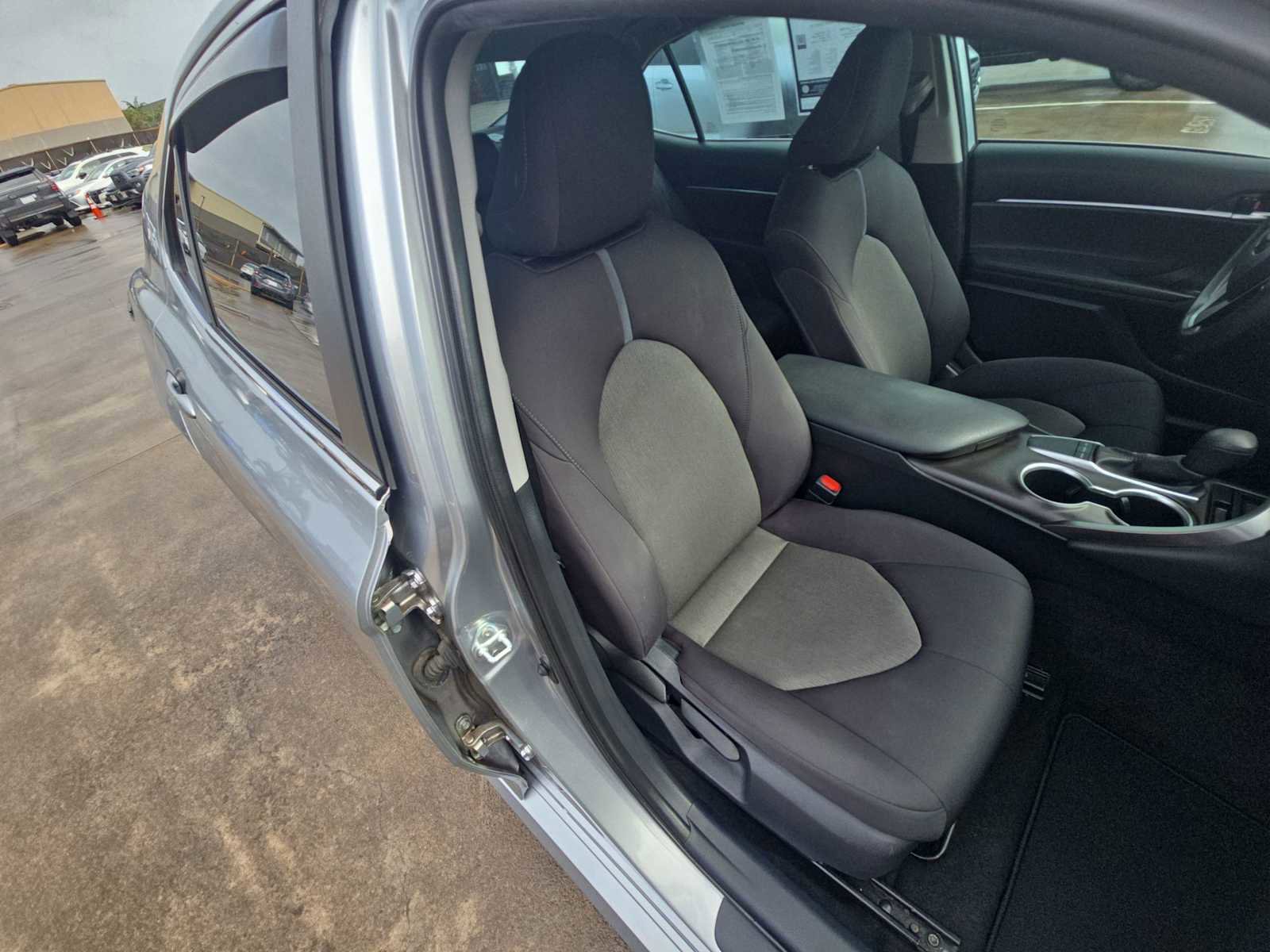 Used 2022 Toyota Camry LE FWD image 25